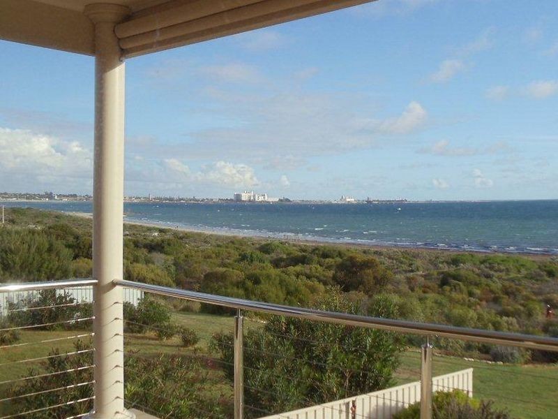 17 Oceanview Drive, North Beach SA 5556