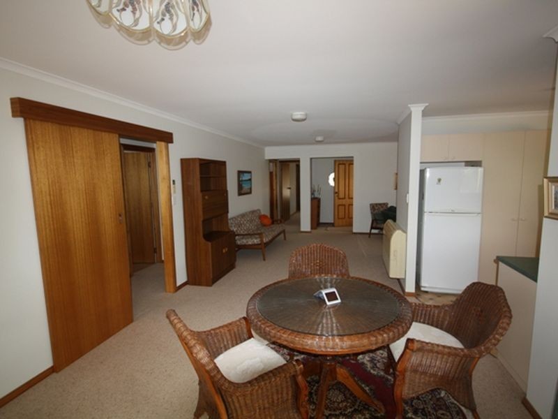 4 Gilmore Crescent, Wallaroo SA 5556