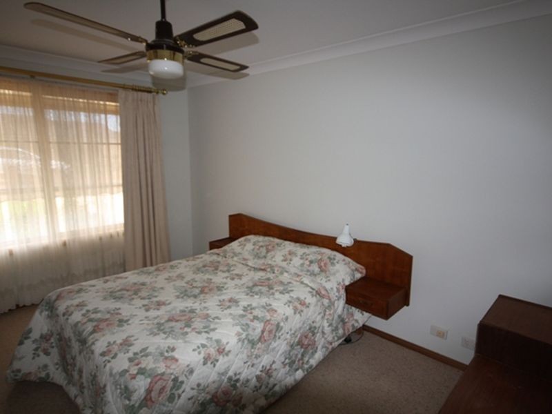 4 Gilmore Crescent, Wallaroo SA 5556