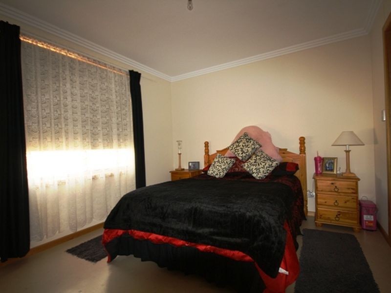 45 Islesworth Street, North Beach SA 5556