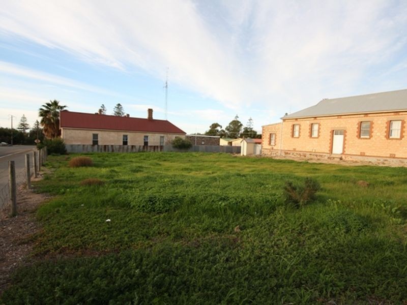 19 Hughes St, Wallaroo SA 5556