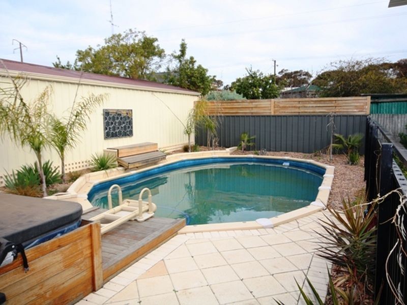 18 Daly Street, Wallaroo SA 5556