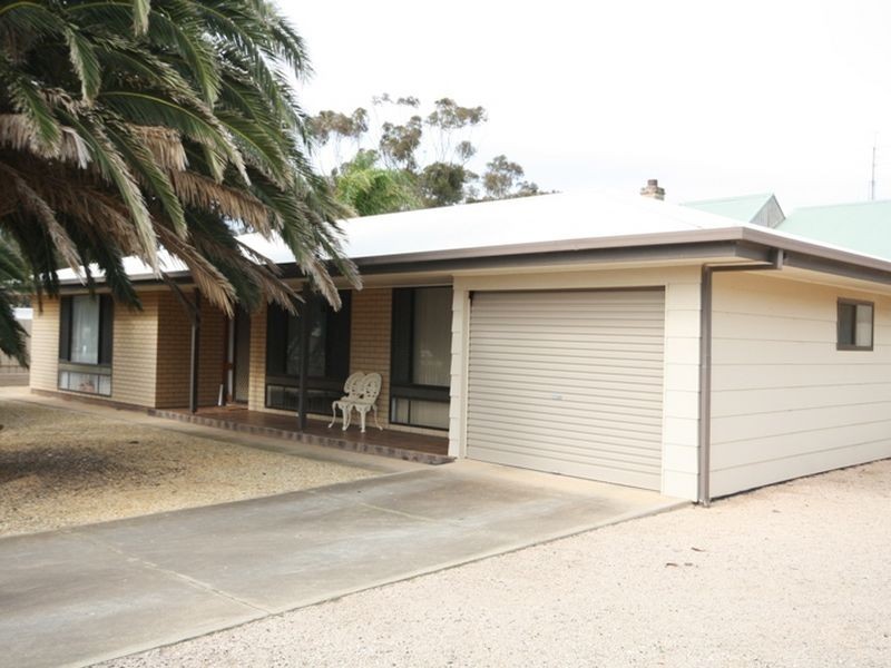 32 Irwin Street, Wallaroo SA 5556