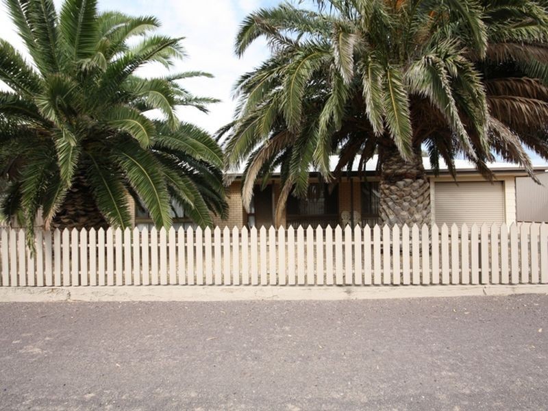 32 Irwin Street, Wallaroo SA 5556