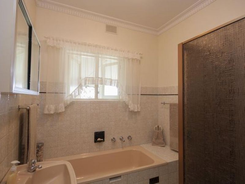 17 Lydia Tce, Wallaroo SA 5556