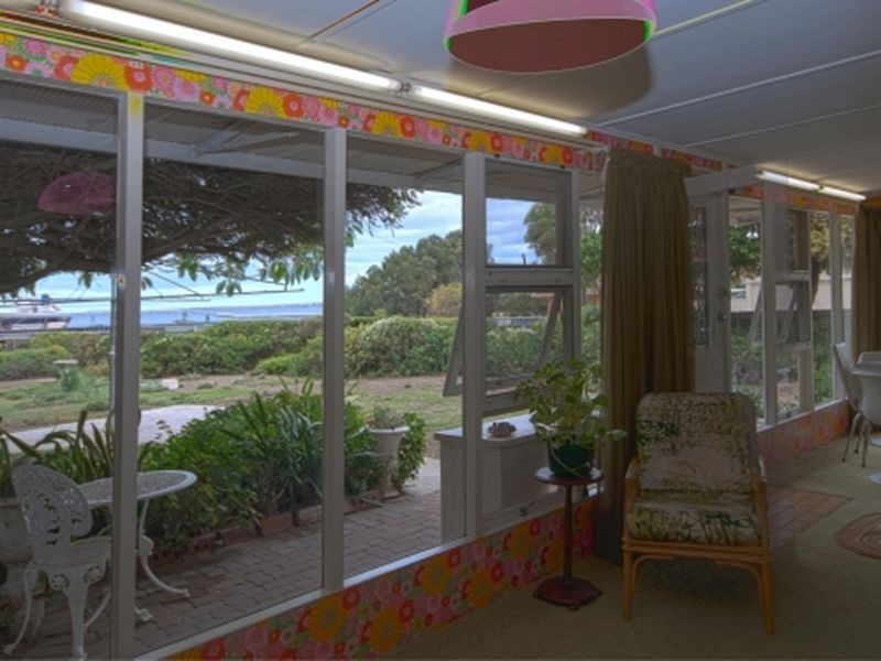 17 Lydia Tce, Wallaroo SA 5556