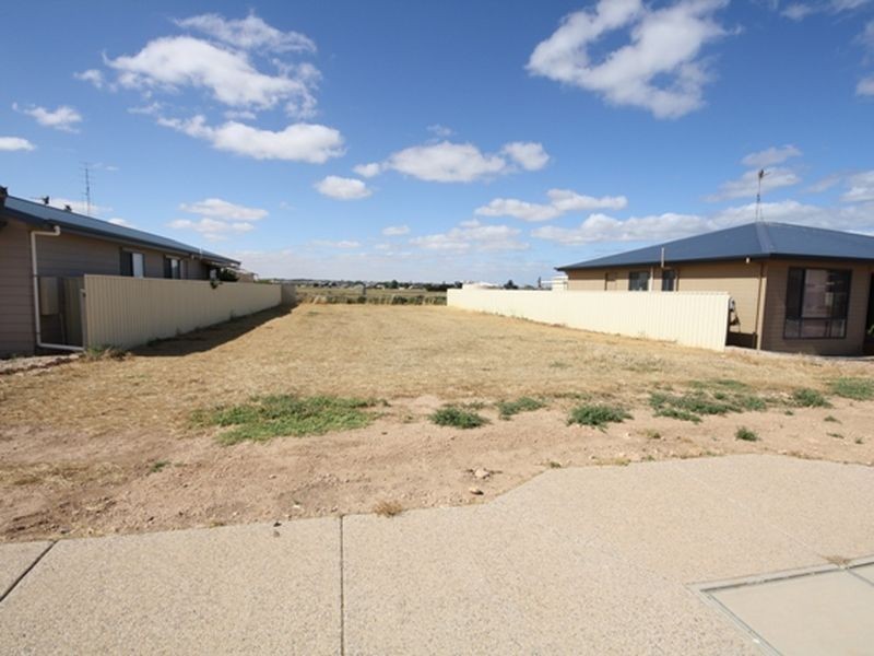 27 Kassa Road, North Beach SA 5556