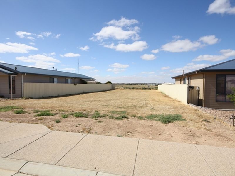 27 Kassa Road, North Beach SA 5556