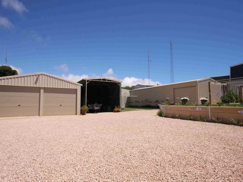 2 Wandana Street, North Beach SA 5556