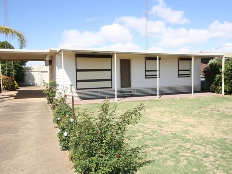 64 Woodforde Drive, North Beach SA 5556