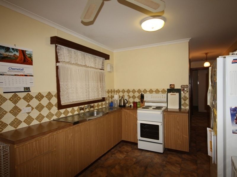 64 Woodforde Drive, North Beach SA 5556