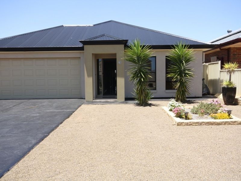 70 Gilmore Crescent, Wallaroo SA 5556