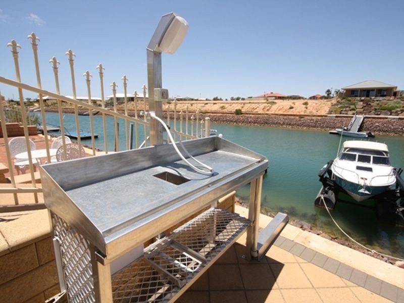 70 Gilmore Crescent, Wallaroo SA 5556