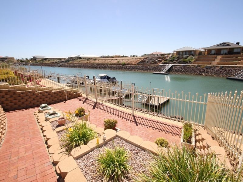 68 Gilmore Crescent, Wallaroo SA 5556