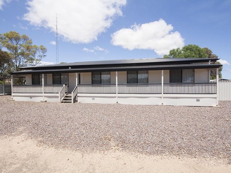 12 Cornish Terrace, Wallaroo SA 5556