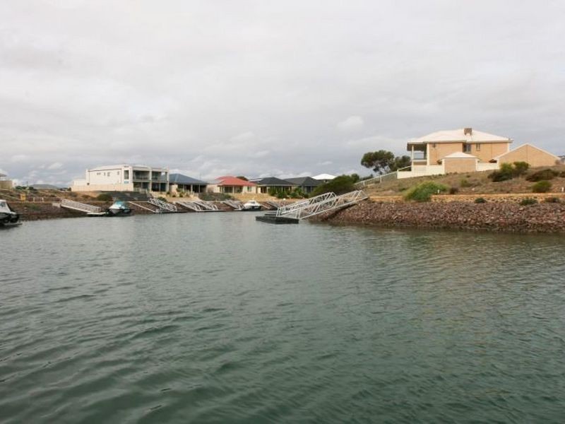 2 Genoa Place, Wallaroo SA 5556