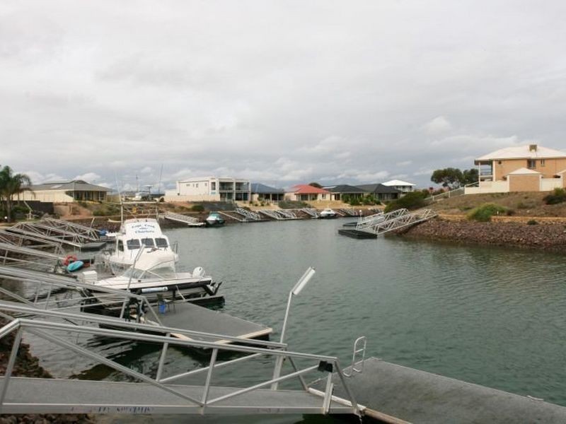 2 Genoa Place, Wallaroo SA 5556