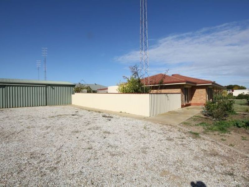 10 Malcolm Crt, Wallaroo SA 5556