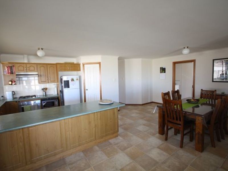 10 Clarke St, Wallaroo SA 5556