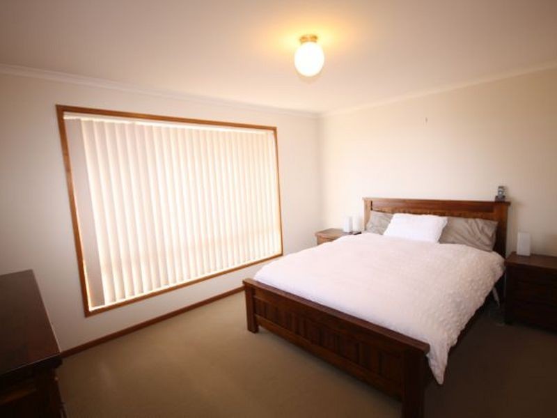10 Clarke St, Wallaroo SA 5556