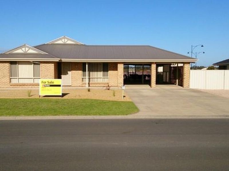 10 Clarke St, Wallaroo SA 5556