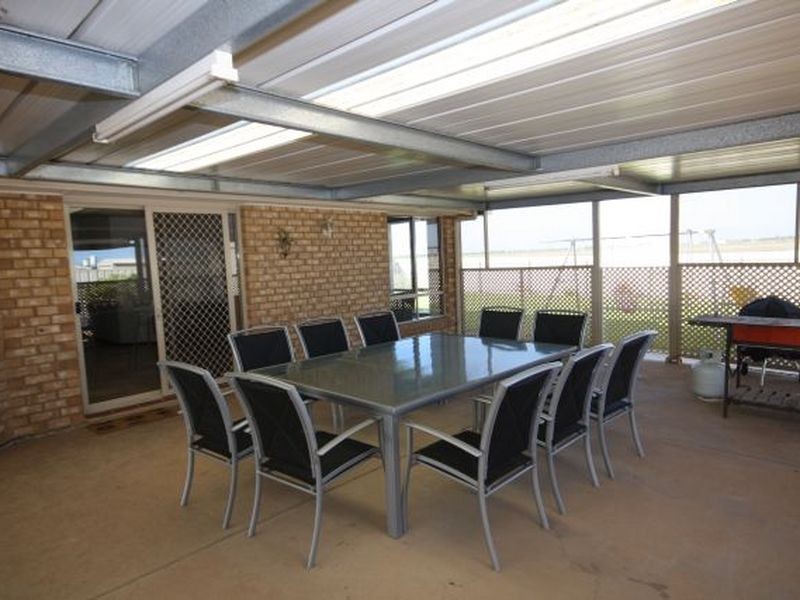 10 Clarke St, Wallaroo SA 5556