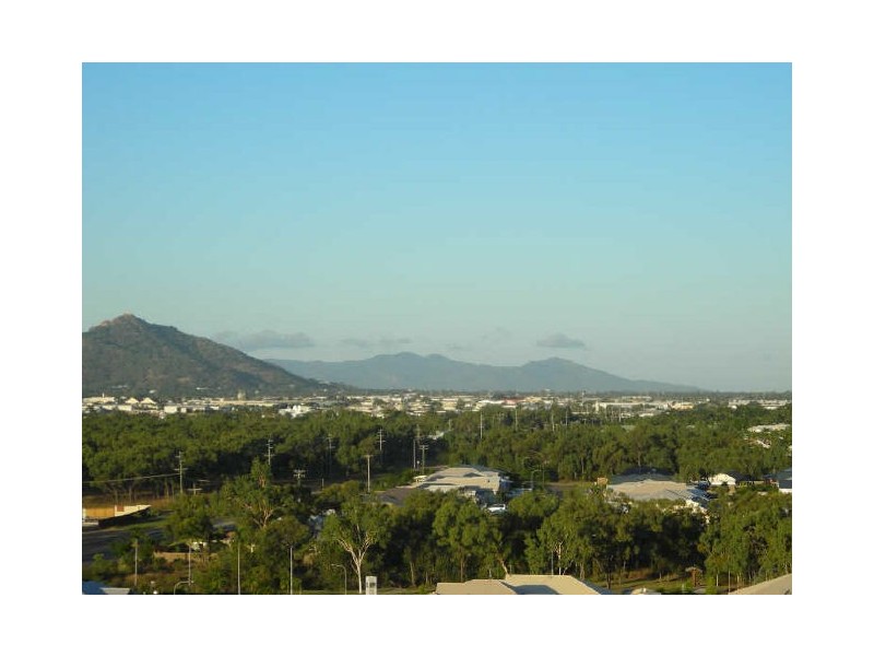 24 Lockyer Place, Mount Louisa QLD 4814