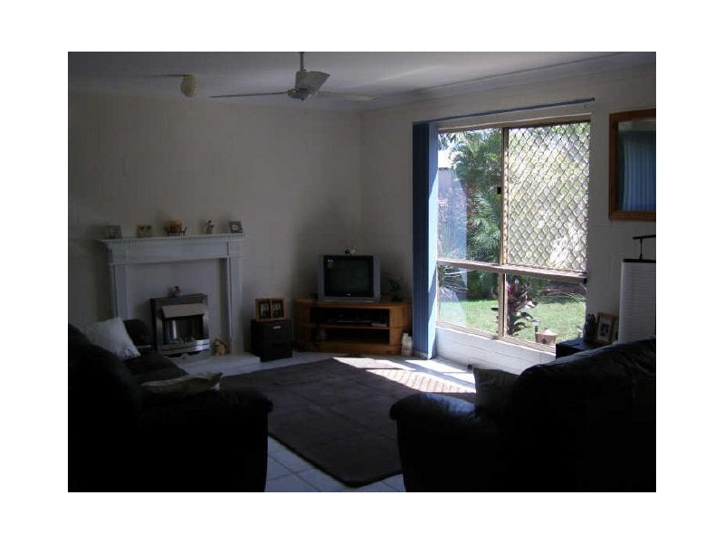 2 Riovista Way, Kirwan QLD 4817