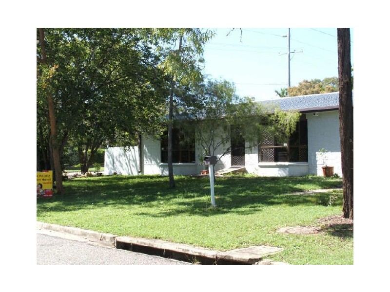 11 Lara Street, Cranbrook QLD 4814