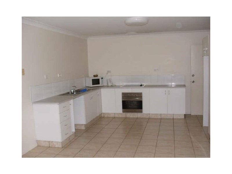 11 Lara Street, Cranbrook QLD 4814