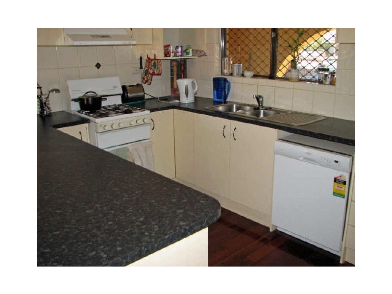 106 Ward St, Lamington WA 6430