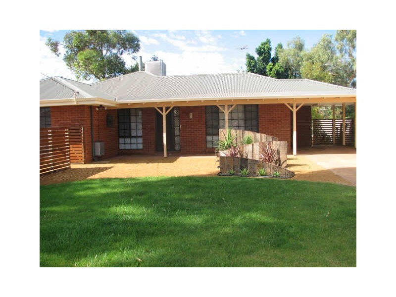 6 Jugan Place, Hannans WA 6430