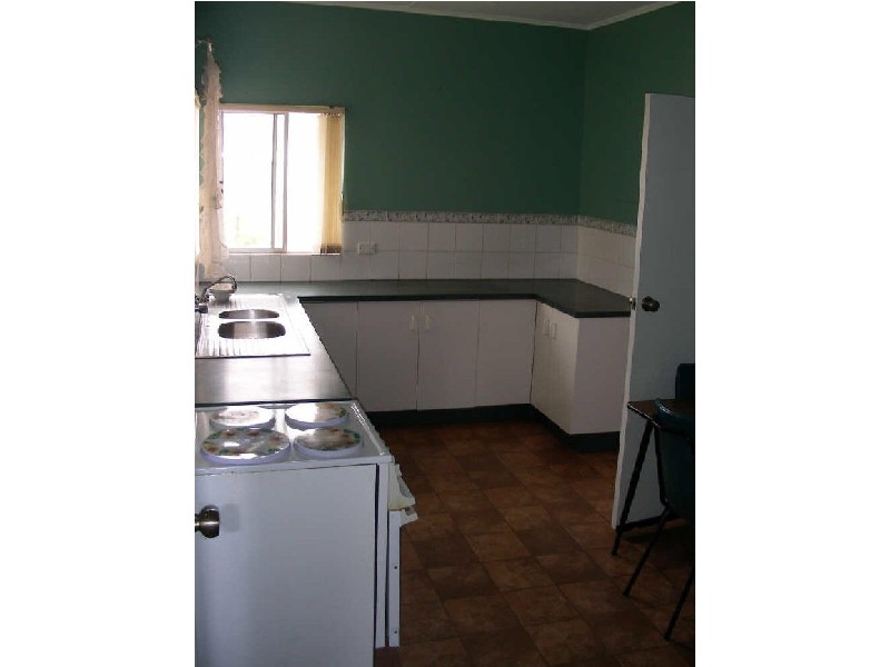 27 Sylvester Street, Coolgardie WA 6429