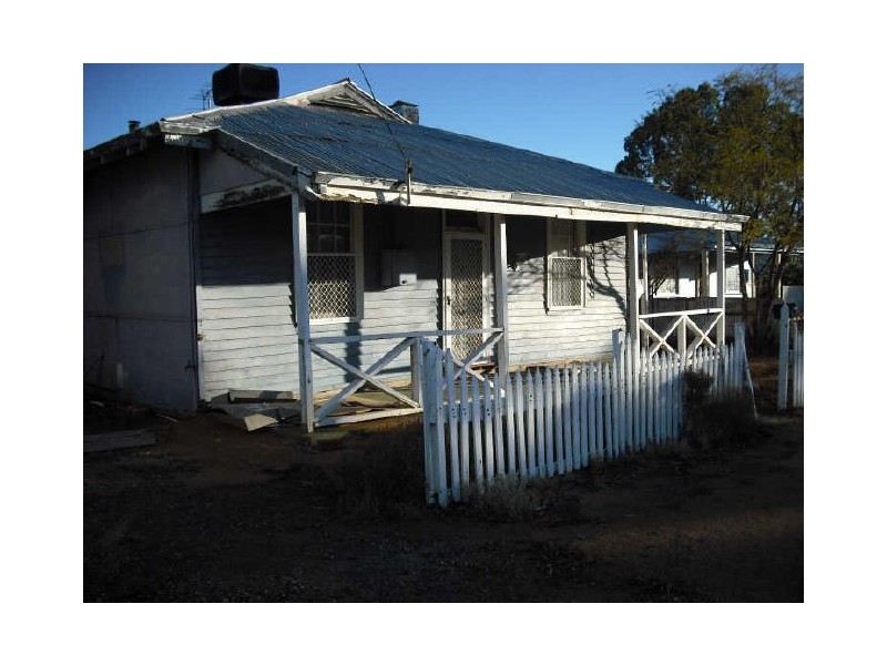 79 Shaw Street, Coolgardie WA 6429