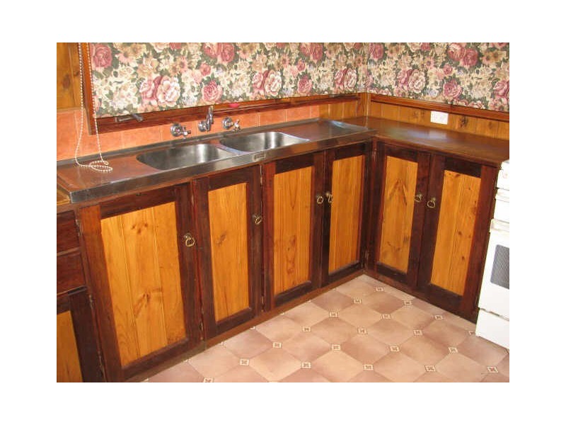 101 Sylvester Street, Coolgardie WA 6429