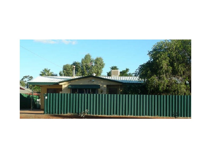 70 North Terrace, Boulder WA 6432