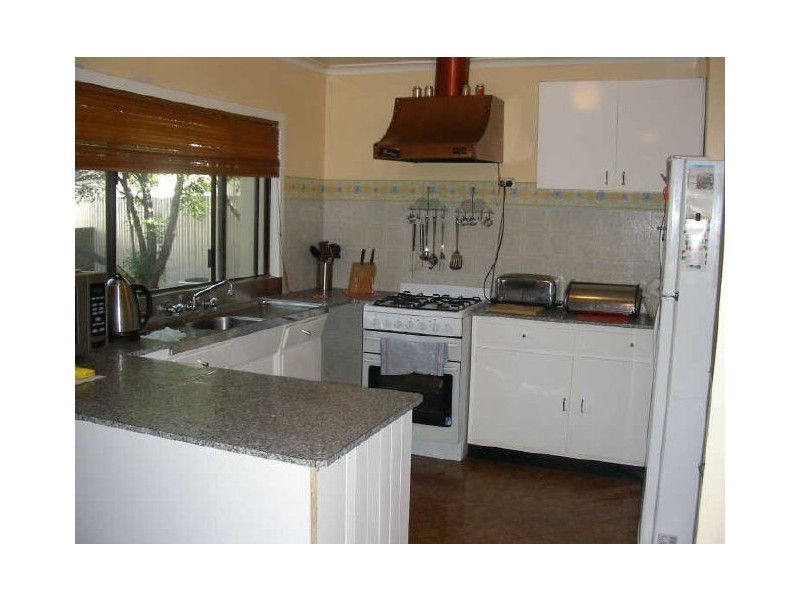 70 North Terrace, Boulder WA 6432