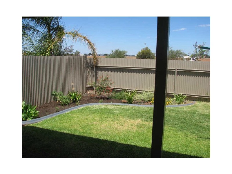 37b Crowley Gardens, Somerville WA 6430