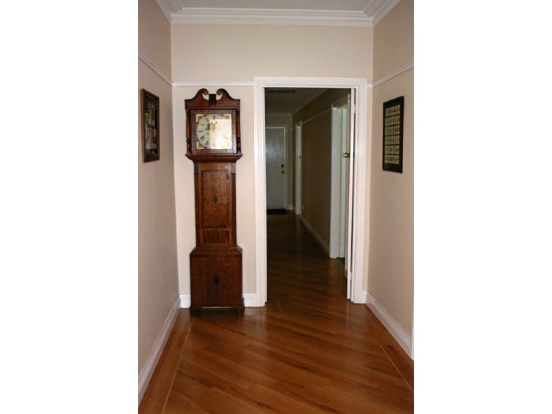 11 Campbell Street, Lamington WA 6430