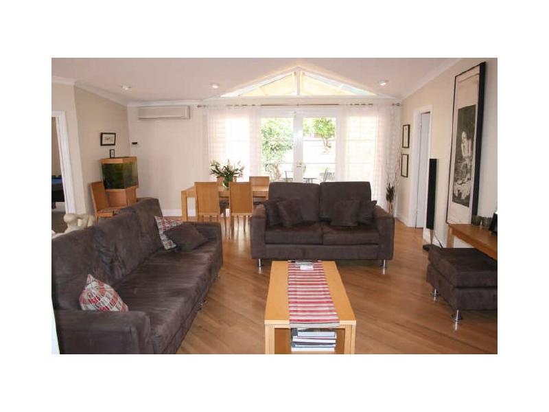 11 Campbell Street, Lamington WA 6430