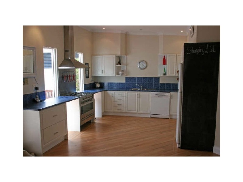 11 Campbell Street, Lamington WA 6430