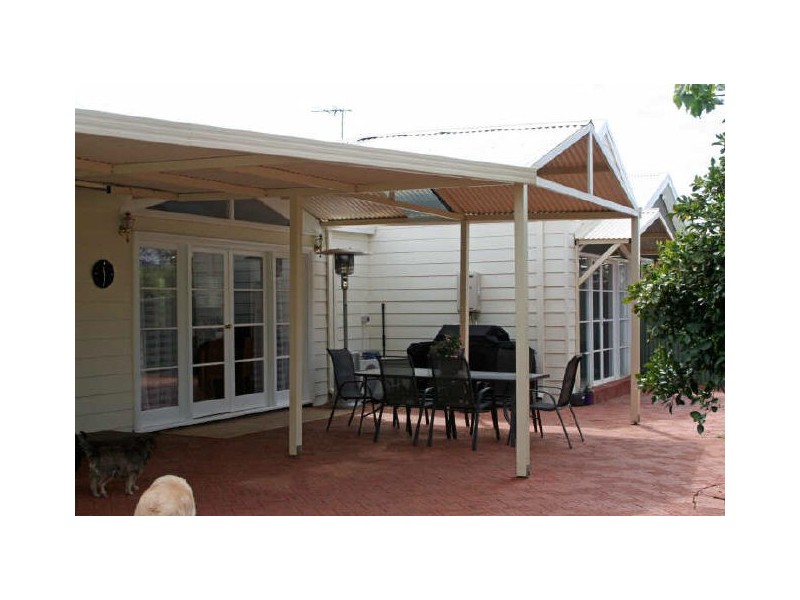 11 Campbell Street, Lamington WA 6430