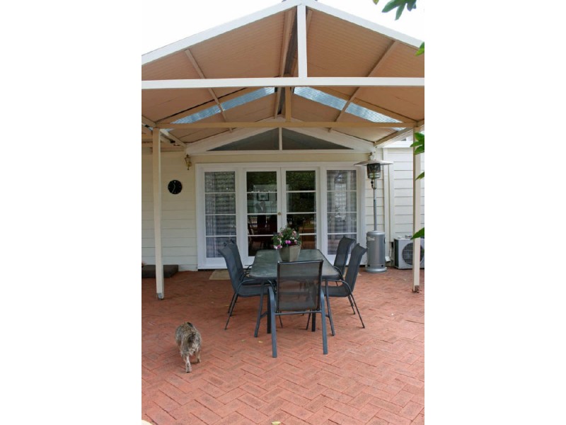 11 Campbell Street, Lamington WA 6430