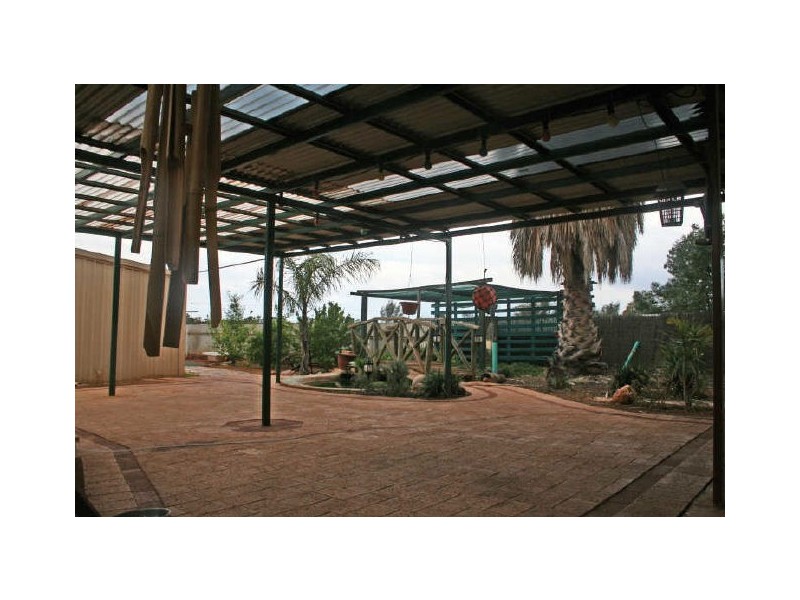 98 King Street, Boulder WA 6432