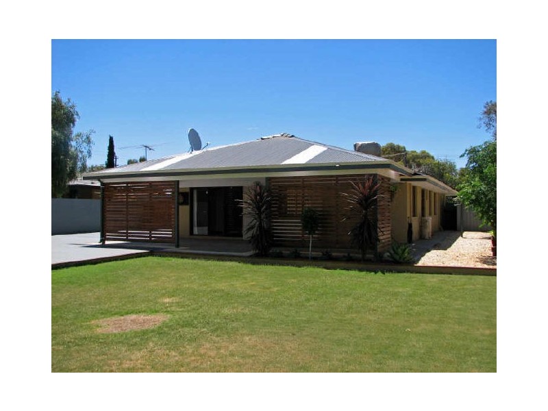 3 Carroll Place, Hannans WA 6430