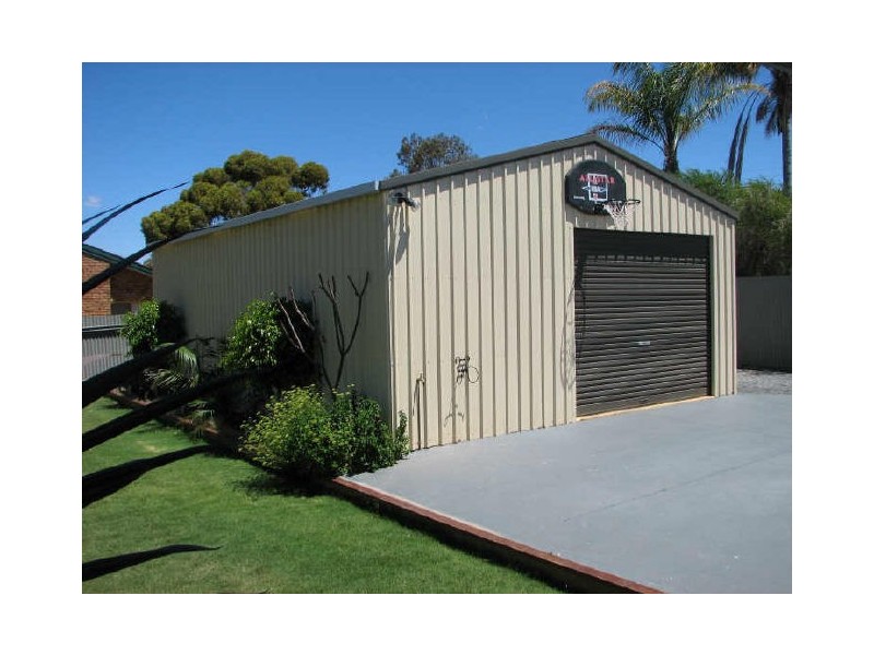 3 Carroll Place, Hannans WA 6430