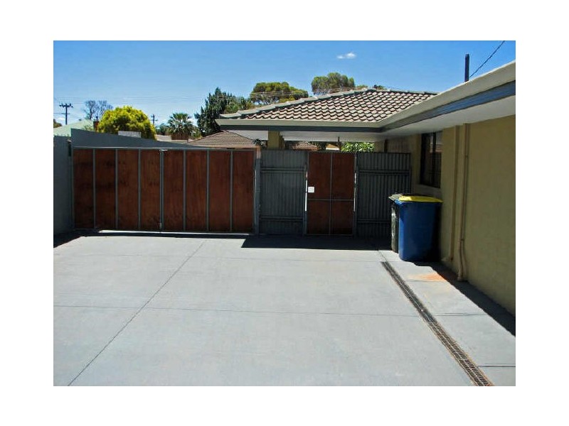 3 Carroll Place, Hannans WA 6430