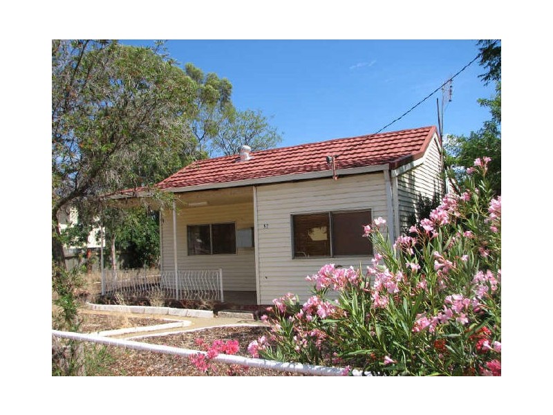 52 Sylvester Street, Coolgardie WA 6429
