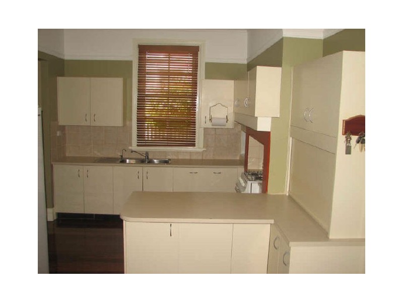 56 Ward Street, Lamington WA 6430