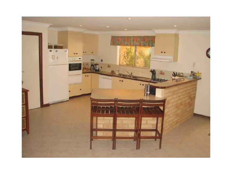 41 Tindals Crescent, Hannans WA 6430